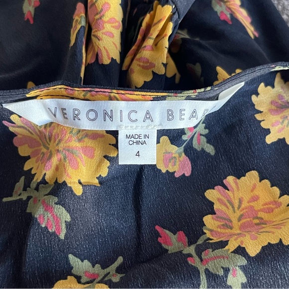 Veronica Beard yellow flowers just gorgeous 🌼 dress size 4 longs sleeves - Picture 5 of 7